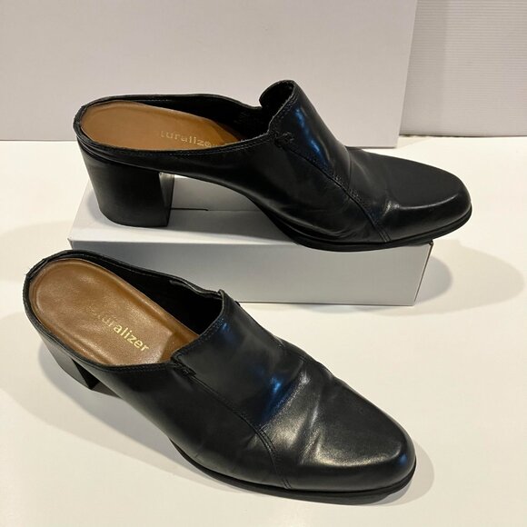 Naturalizer Black Leather Mules with Chunky Heels Womens Size 8.5 - Picture 2 of 13